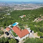 Casa de Férias Mediterranean Story Podgorica