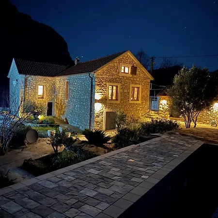 Mediterranean Story *